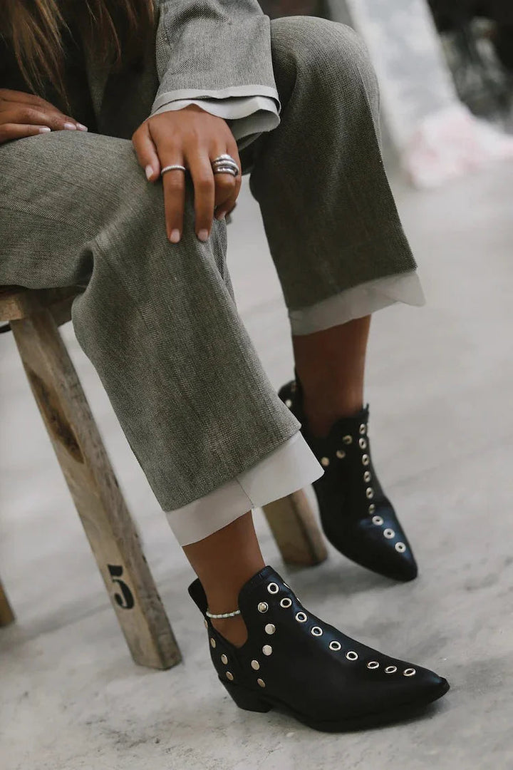 Vyvena | Pointed Studded Ankle Boot
