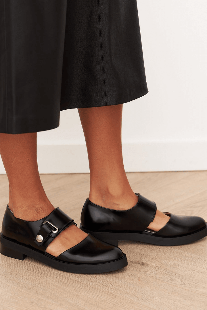 Oserah | Black Buckle Loafers