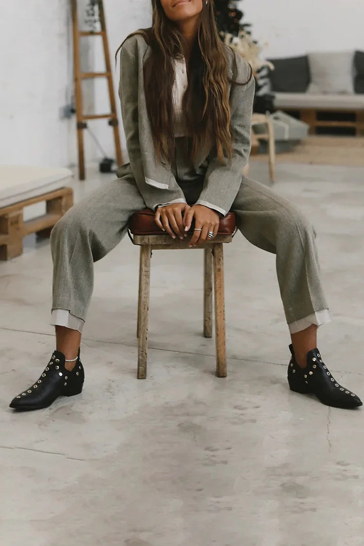 Vyvena | Pointed Studded Ankle Boot