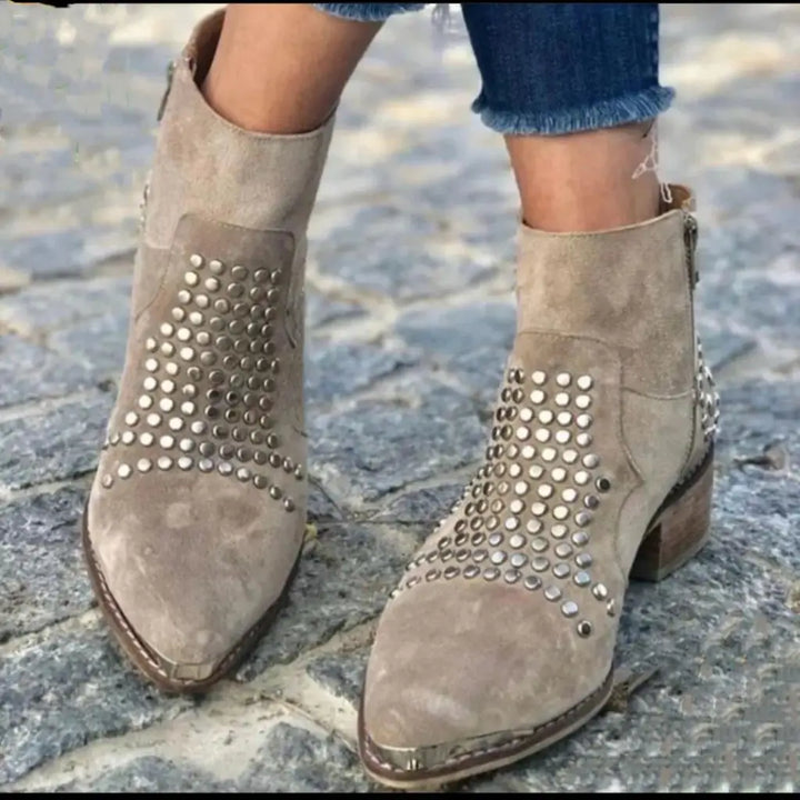 Maevlise | Ankle Boots With Studs