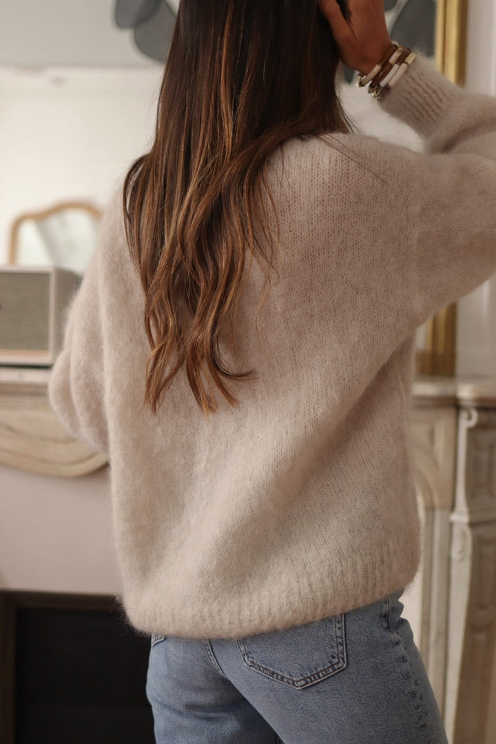 Dakota | Soft Cloud Knit Sweater